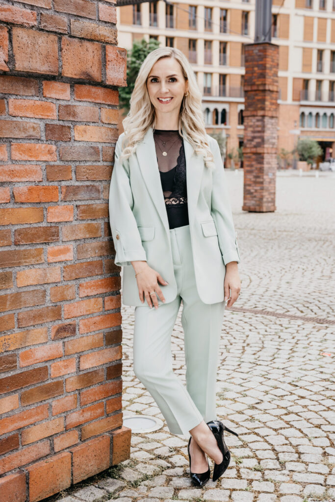 Katharina Gangnus CEO LWYRD Legal Recruiment